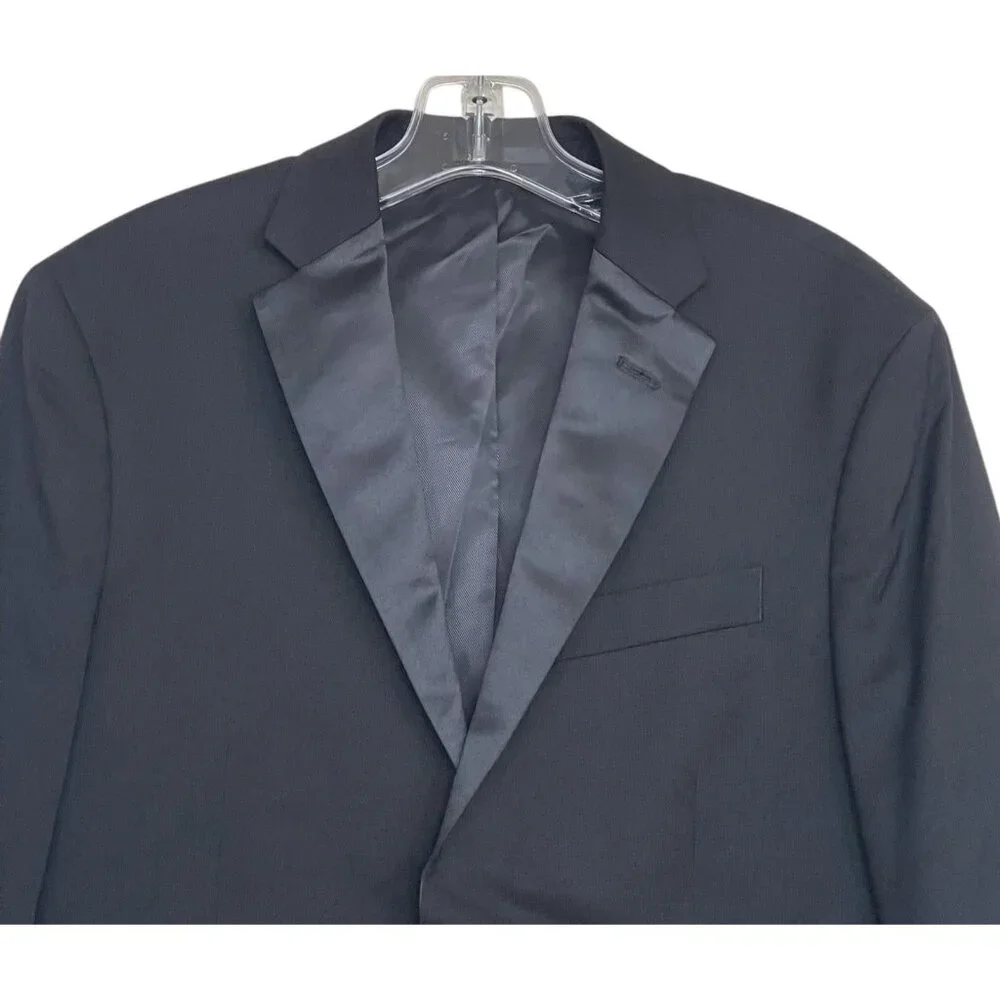 Kenneth Cole approximate measurements